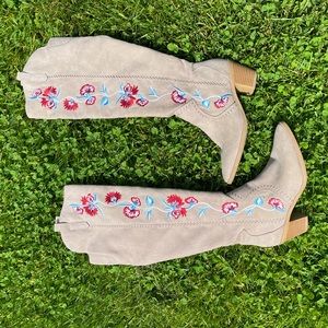 • Floral Suede Boots •